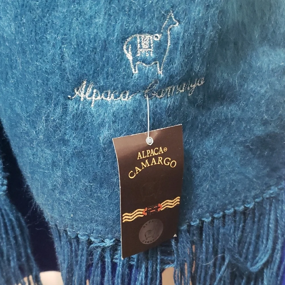 ALPACA CAMARGO Blue Fringed Shawl Scraf‎